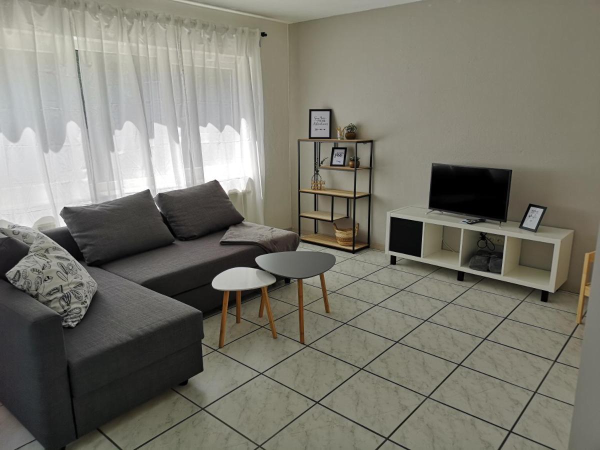 Familienfreundliche Ferienwohnung Mit Wohlfuehlbalkon Und Kostenlosem Parkplatz Nahe Messe Und Bodensee Meckenbeuren Ngoại thất bức ảnh