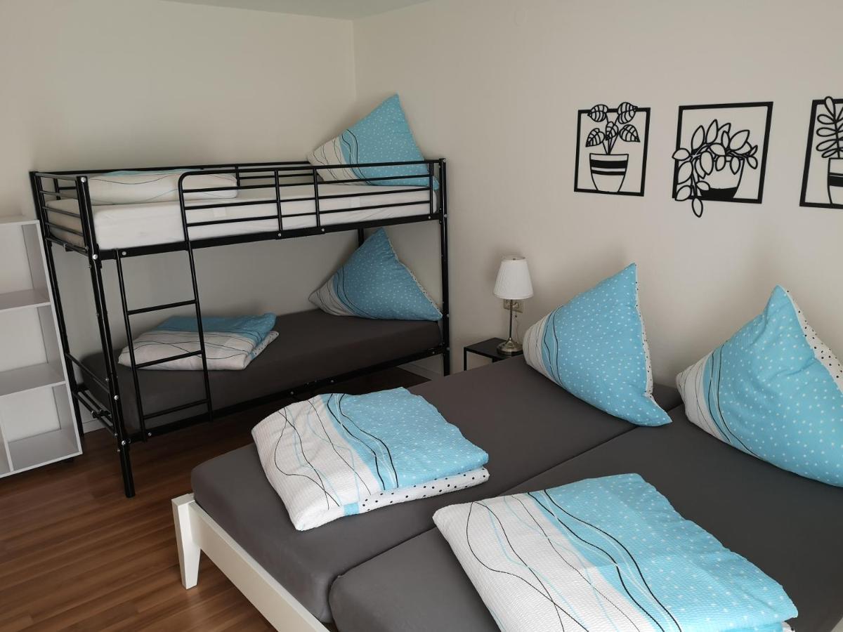 Familienfreundliche Ferienwohnung Mit Wohlfuehlbalkon Und Kostenlosem Parkplatz Nahe Messe Und Bodensee Meckenbeuren Ngoại thất bức ảnh